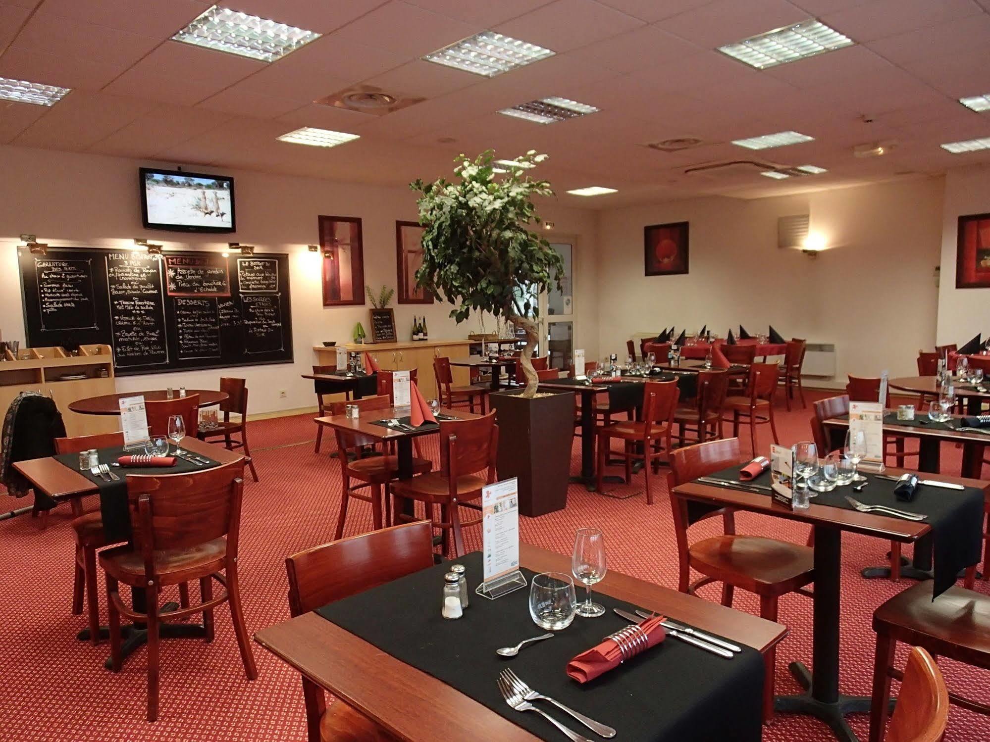 Brit Hotel Orleans St Jean De Braye - L'Antares Saint-Jean-de-Braye Ngoại thất bức ảnh