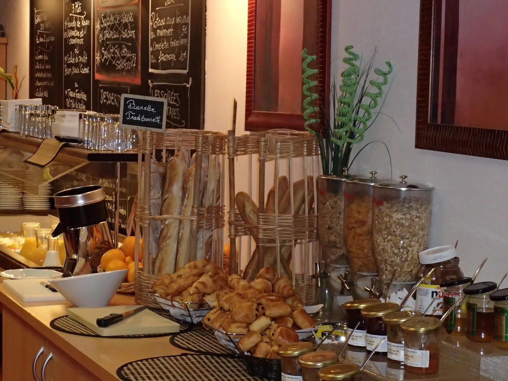 Brit Hotel Orleans St Jean De Braye - L'Antares Saint-Jean-de-Braye Ngoại thất bức ảnh